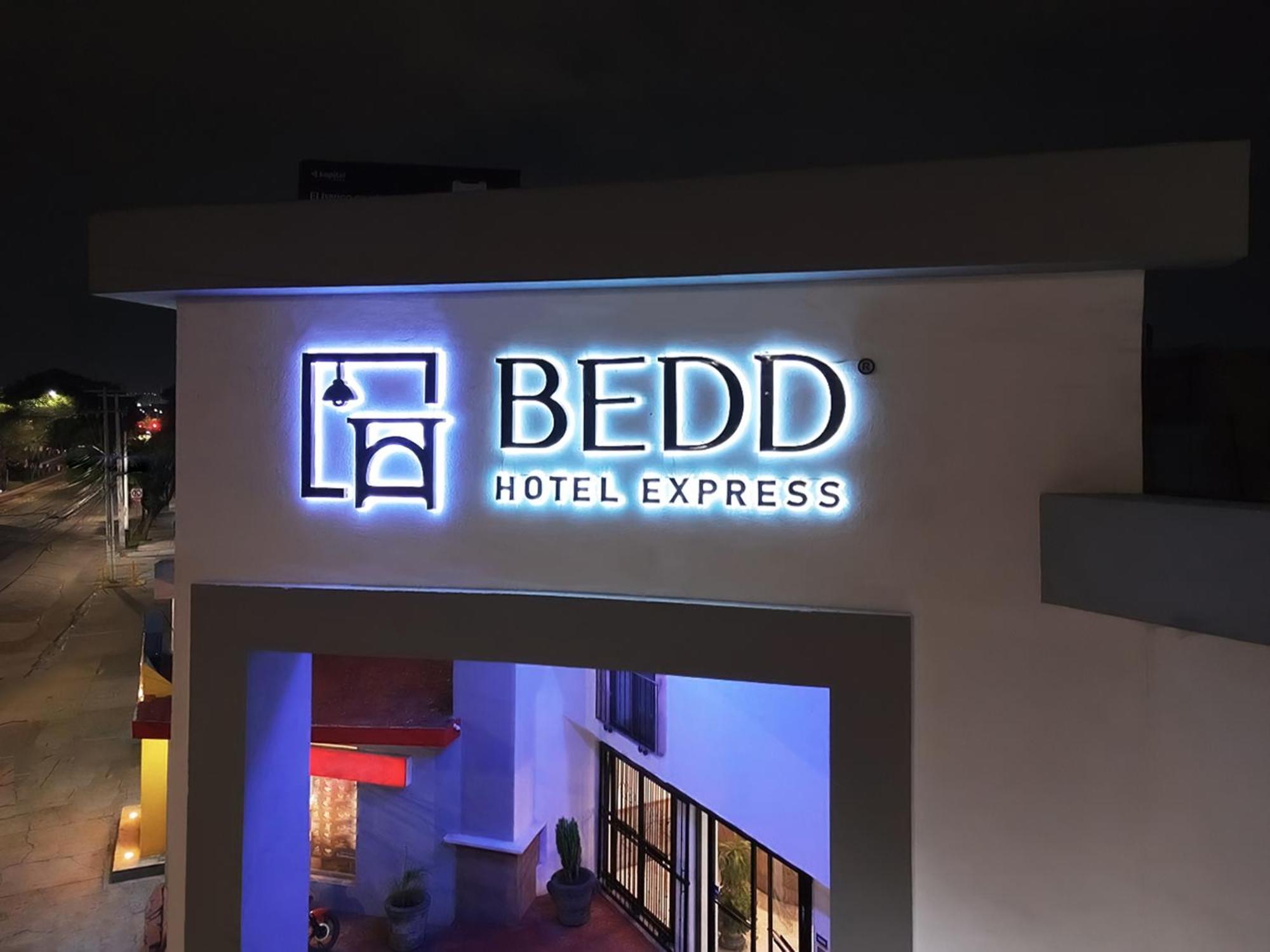 Hotel Bedd Express קרטרו מראה חיצוני תמונה